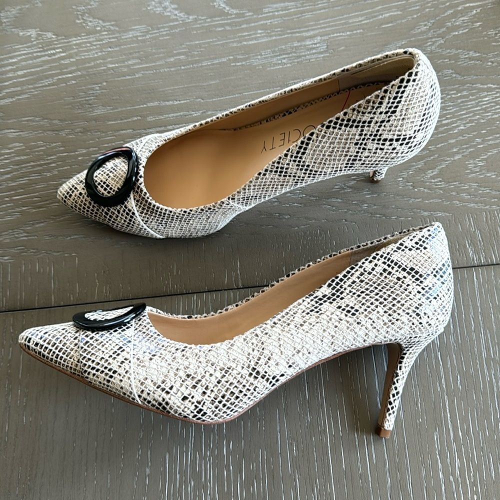Sole Society Ronya Pump Leather Beige Brown Snake Print Pointed Toe Shoes Sz 9.5